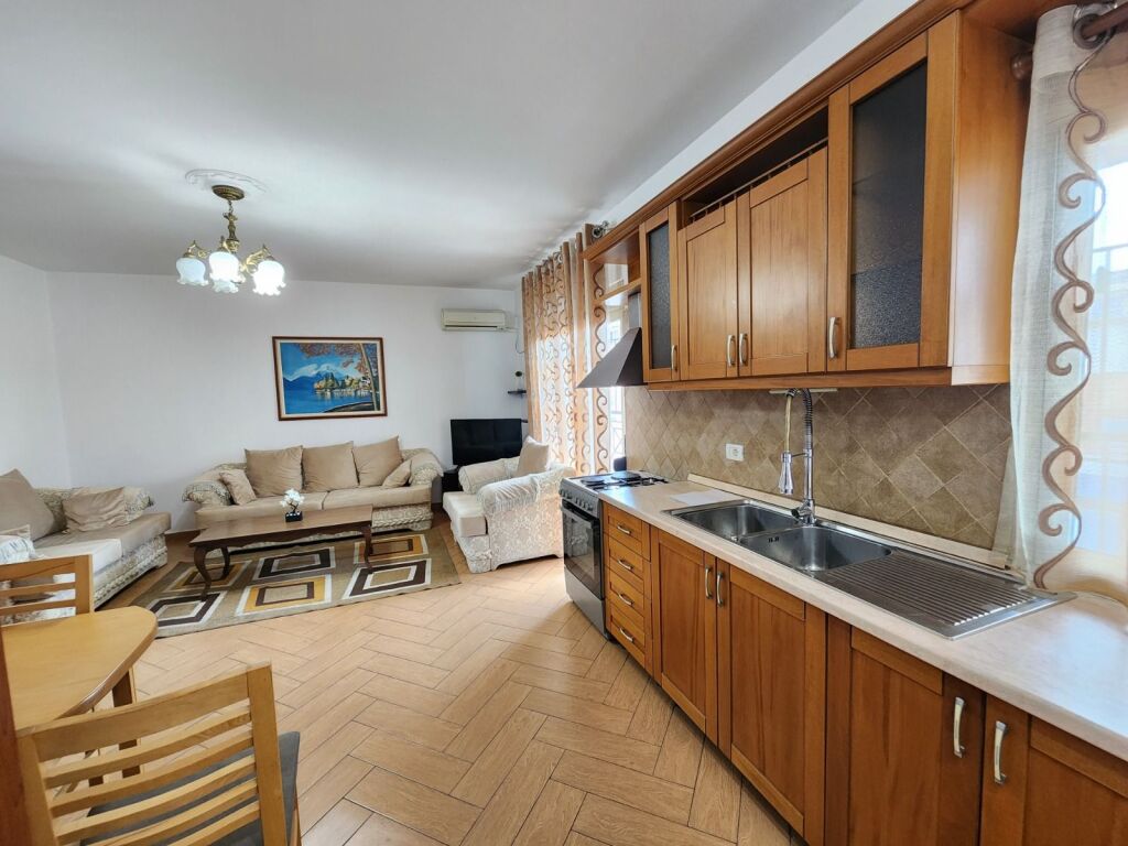 Apartment 2+1, Selvia!