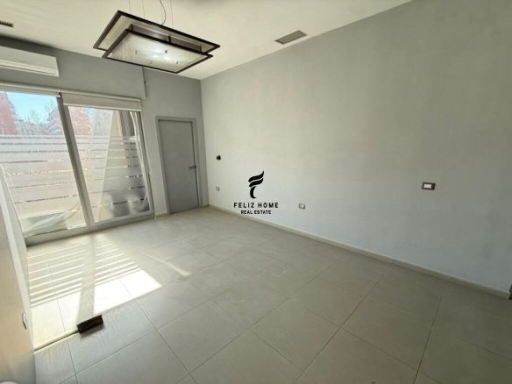 OFFICE FOR RENT 916 M2 KAVAJES ROAD 18,000 EURO
