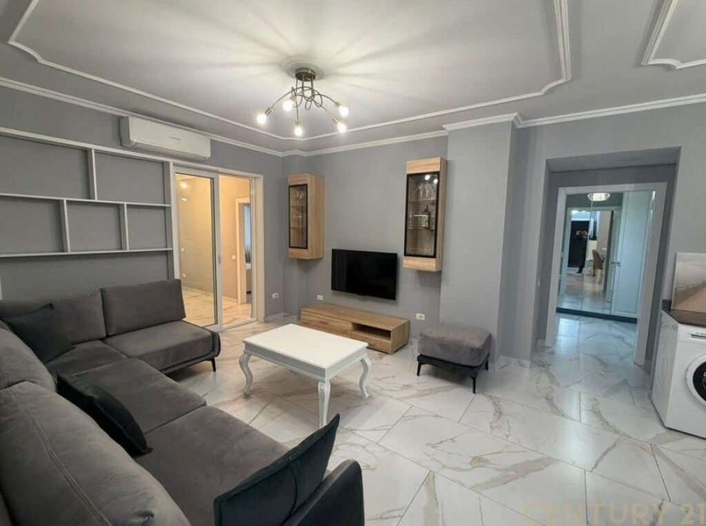 APARTMENT 2+1+2 FOR RENT WILLSON SQUARE, NEAR POST OFFICE NO. 8!!