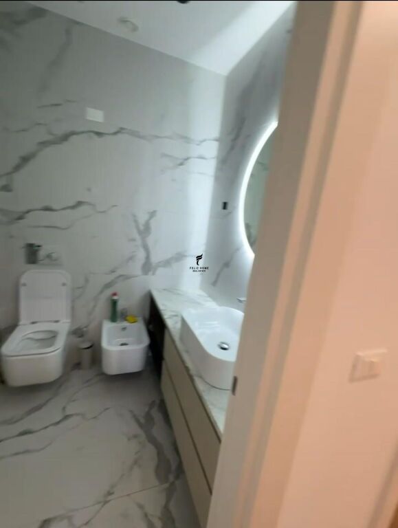 SHITET APARTAMENT 2+1 LAKE VIEW 750.000 EURO FH-58709