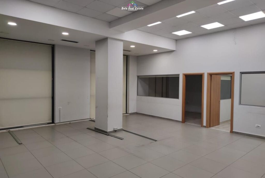Office for Rent at the Commune of Paris (ID BZ2508) Tirana.