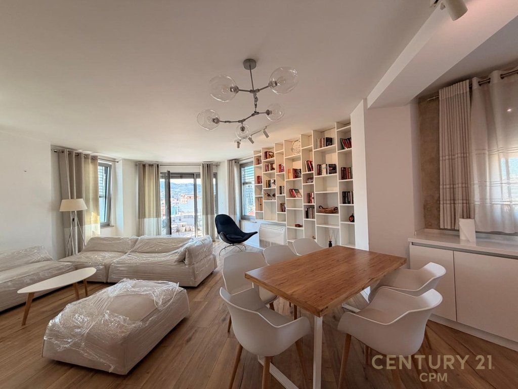 Apartment 2+1+2+Parking Space for rent at Dinamo Stadium