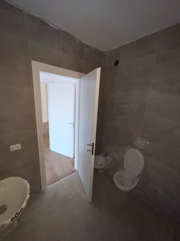 Appartamento 2+1+2 in vendita a Jordan Misja