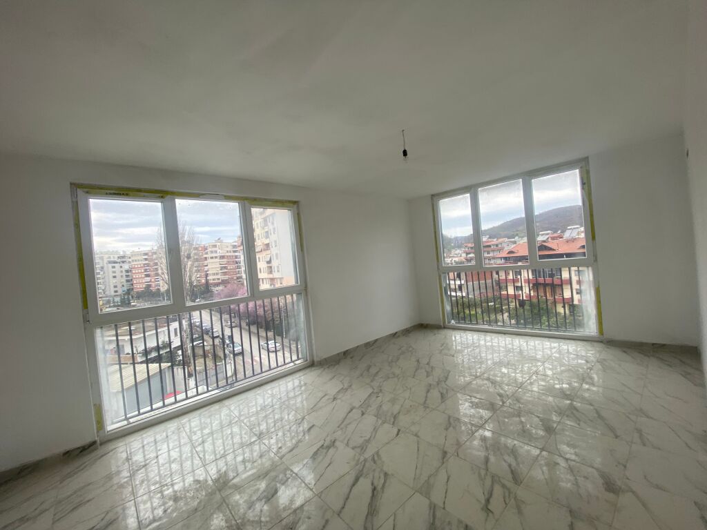 Apartment 2+1 for sale Yzberisht !