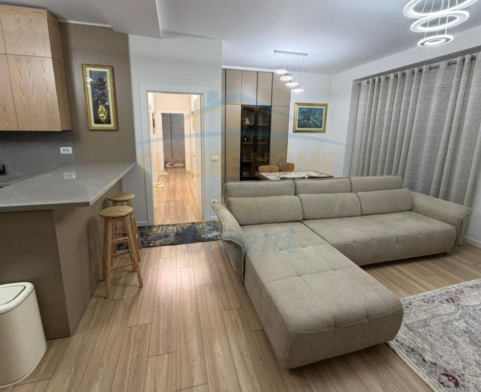 Qera, Apartament 3+1+Post Parkimi, Rruga e Kavajes, Garden Building