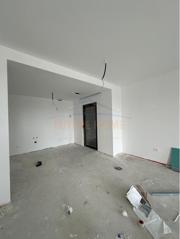 Qera, Apartament 3+1+2 (Për Zyra) , Stadiumi Air Albania, Tiranë
