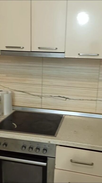 APARTAMENT 1+1. 30000 LEKE.RRUGA 5 MAJI