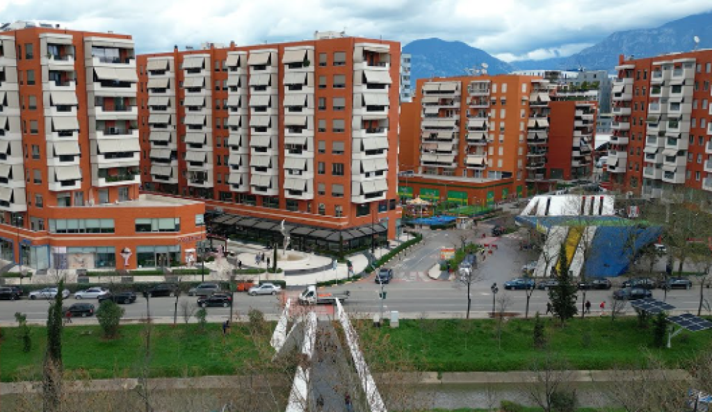 ▫️ SHOP FOR SALE – Delijorgji Complex