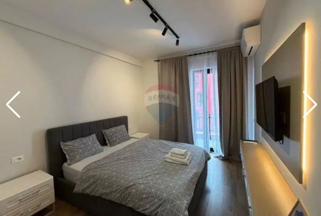 APARTAMENT 2+1 PËR SHITJE – FARMACIA NR.10, TIRANË