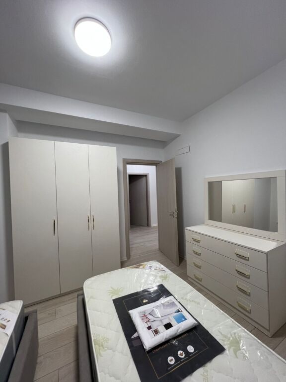 For rent 2+1 at River Residence, Unaza e Re