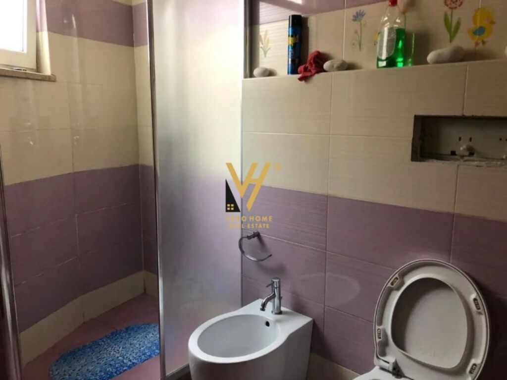 VENDESI APPARTAMENTO 2+1+2+2BLK A KOM.COLOMBO 2, LAGO ASCIUTTO 25.000.000 LEKE