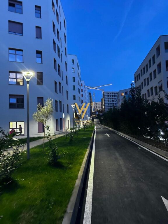 UFFICIO 60 M2 IN AFFITTO A KOM.KADIU, ALI DEMI 35.000 LEKE