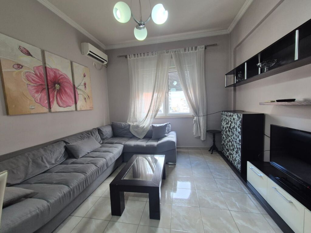 Apartament 2+1 per shitje prane Delijorgjit