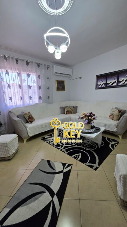 🏡✨ VILLA SU 3 PIANI IN VENDITA A VORË ✨🏡