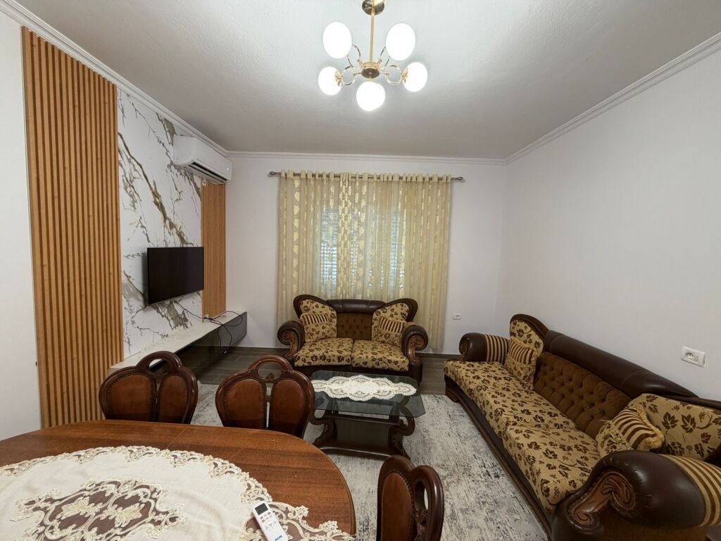 🏠 Jepet me qira pjese vile 2+1  📍 Rruga Gjon Mili, Bulevardi i Rii💰 Çmimi: 600 € / muaj