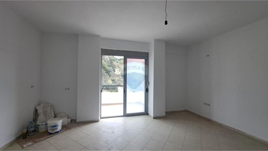 Apartament 1+1 ne shitje,ne Bulevard,Ismail Qemali,Vlore