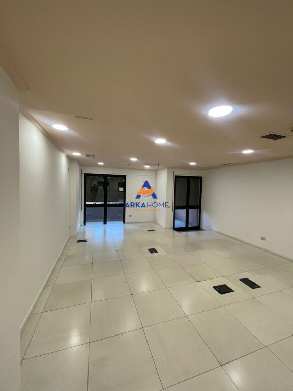OFFICE SPACE FOR RENT 820M2 "KAVAJES STREET, OPPOSITE DELIJORGJI" 10,000 EURO