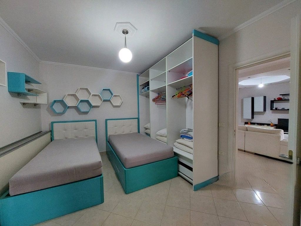 Appartamento 2+1 + Garage Chiuso per 2 Auto in Vendita. Astir 193,000 €