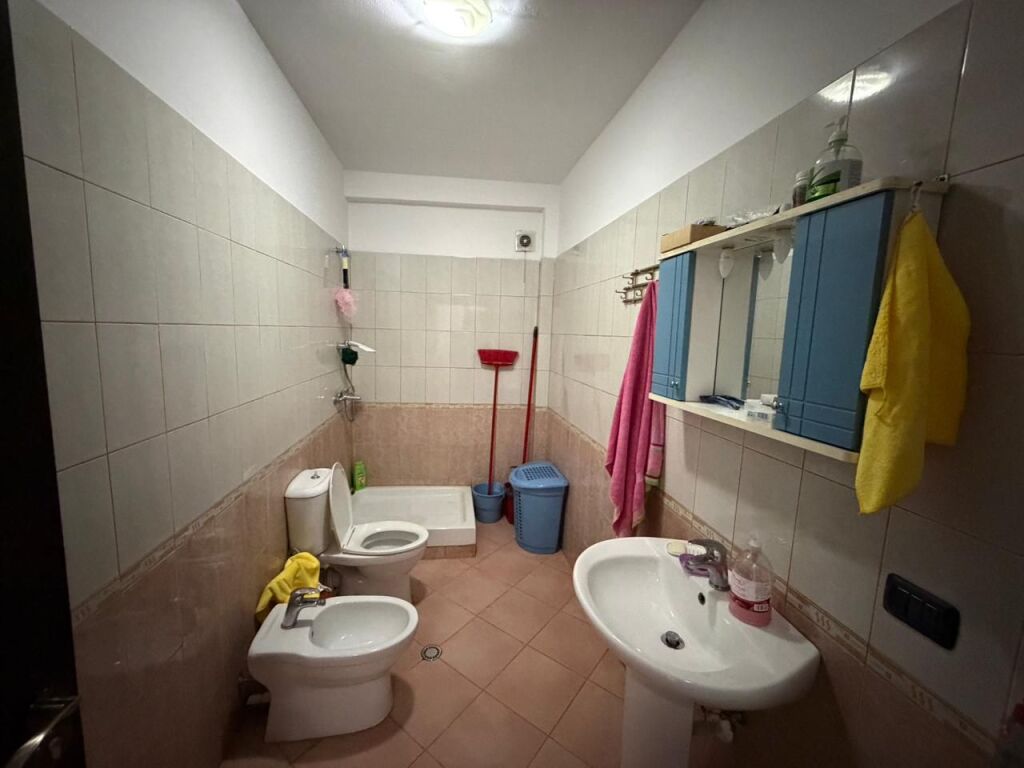 Apartament 2+1 per shitje Fresk !