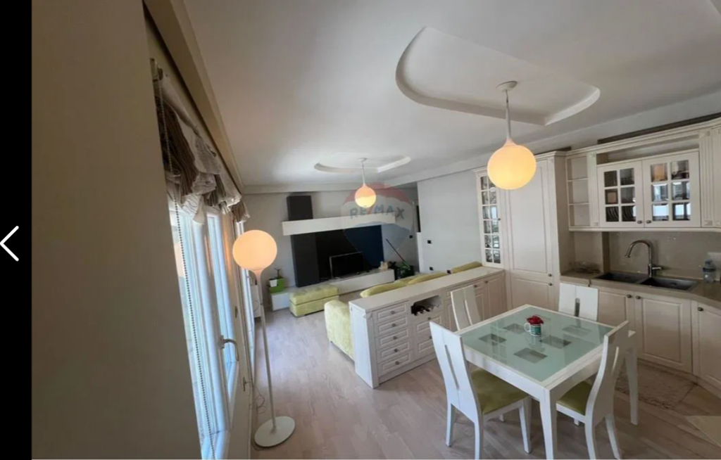 Duplex for sale at Dry Lake