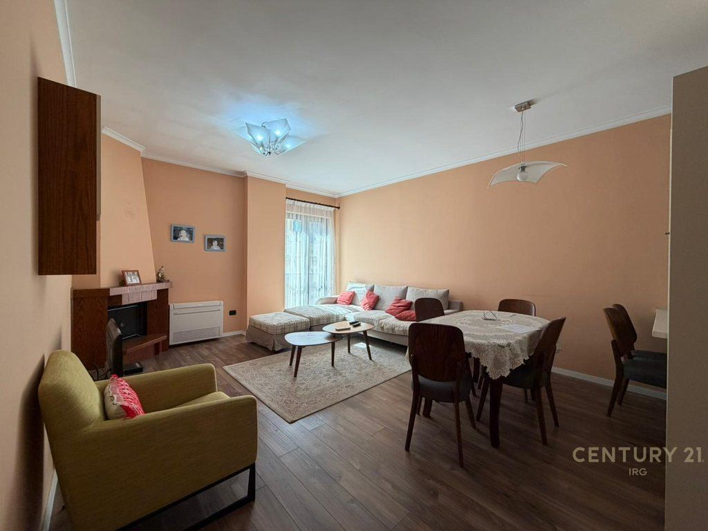Apartament 3+1 ne Rrugen e Kavajes! 1,700 € /Muaj