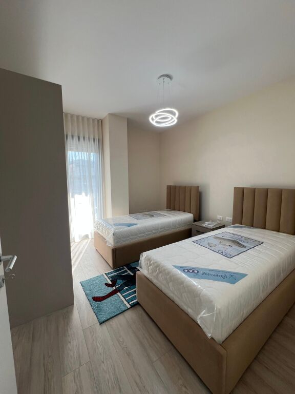 Apartament me qera