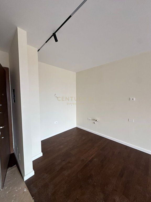 Vendesi in vendita appartamento 2+1+2 con posto auto – Residenza Mirabella