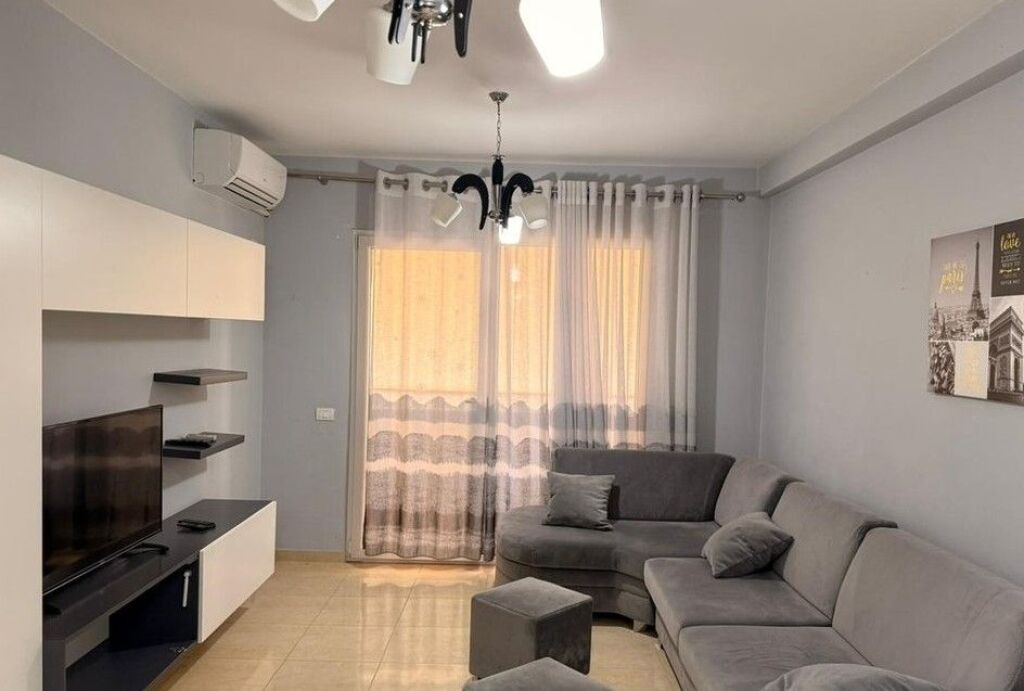 SHESIM APARTAMENT 2+1 PRANE KIKA 2 KOMUNA E PARISIT!