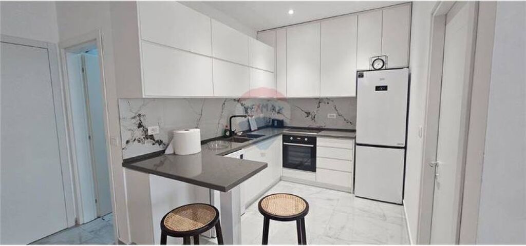 Apartment 1+1 For Rent - Tirana Garden Building