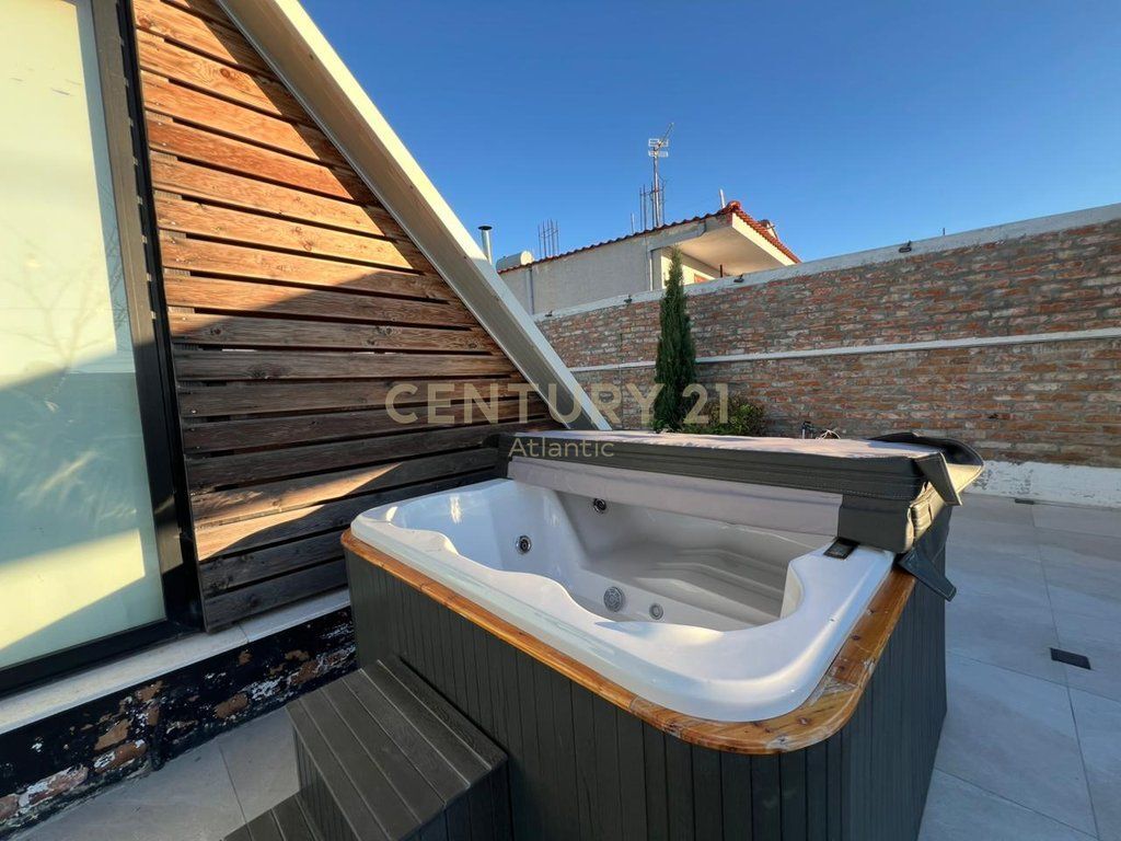 VILLA ALPINA IN LEGNO CON JACUZZI IN AFFITTO A SHKALLNUR DURRES !