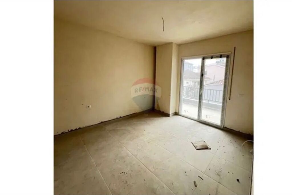 Apartament 2+1+2 për shitje – Zona 5 Maji