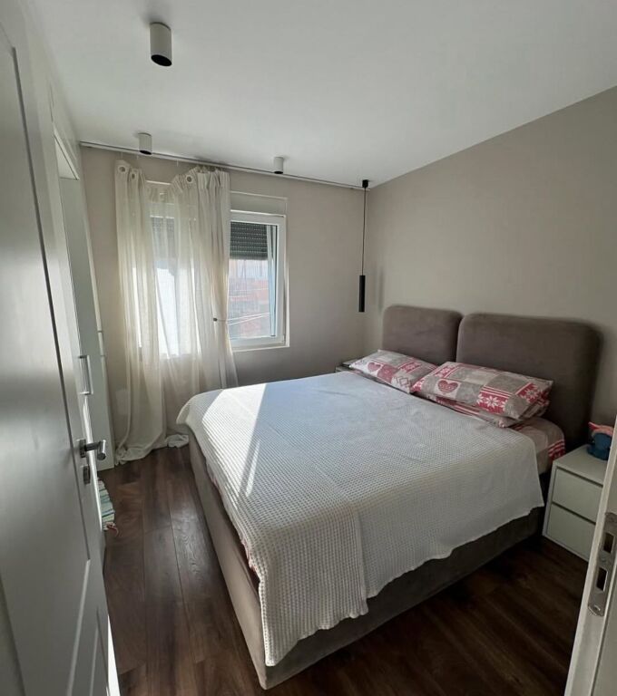 Shitet Apartament 3+1📍21 Dhjetorit