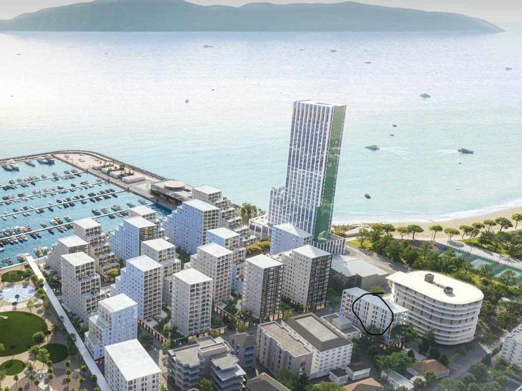 VENDESI APPARTAMENTO 1+1 CON VISTA MARE A VLORA MARINA, INSIEME A POSTO AUTO! 276,000 €