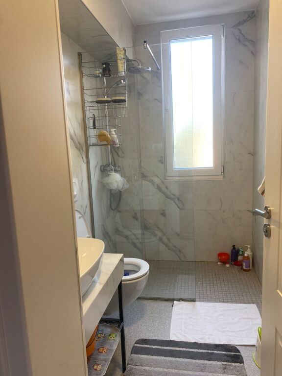 Shitet Apartament 3+1📍21 Dhjetorit