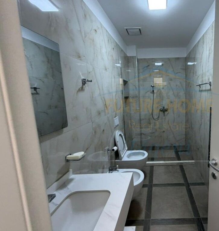Qera, Apartament 3+1+Post Parkimi, Rruga e Kavajes, Garden Building