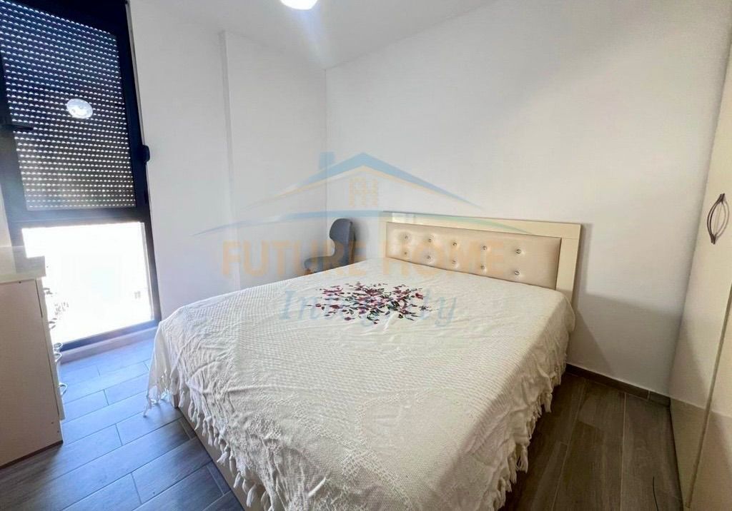 🏠 Spacious 3+1+2 for Rent on "5 Maji" Street! 📍