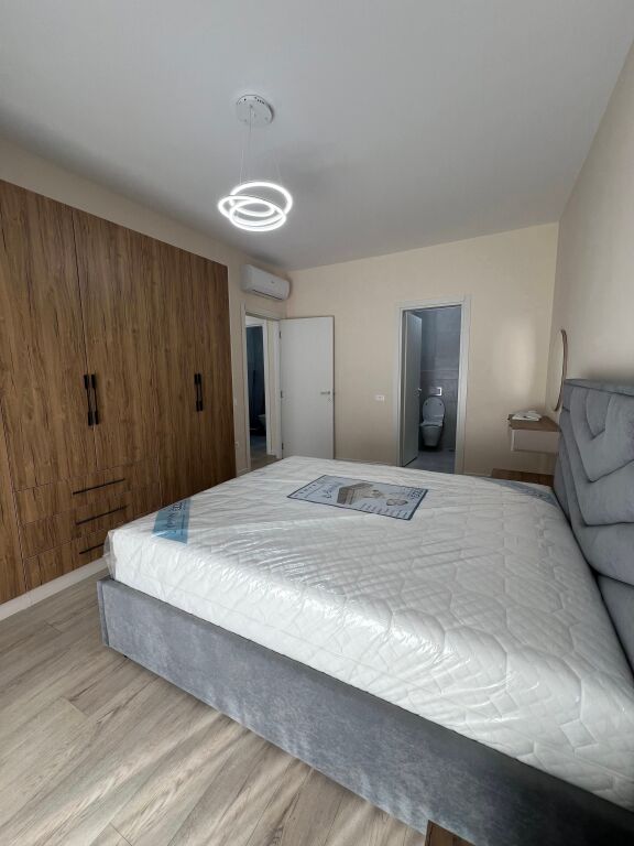 Apartament me qera