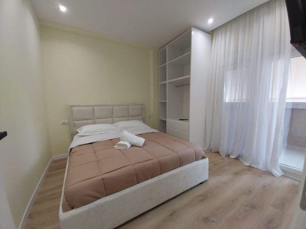 Skenderbej Square, 2 modern studios for rent 1200 euros both or separated 600 euros each