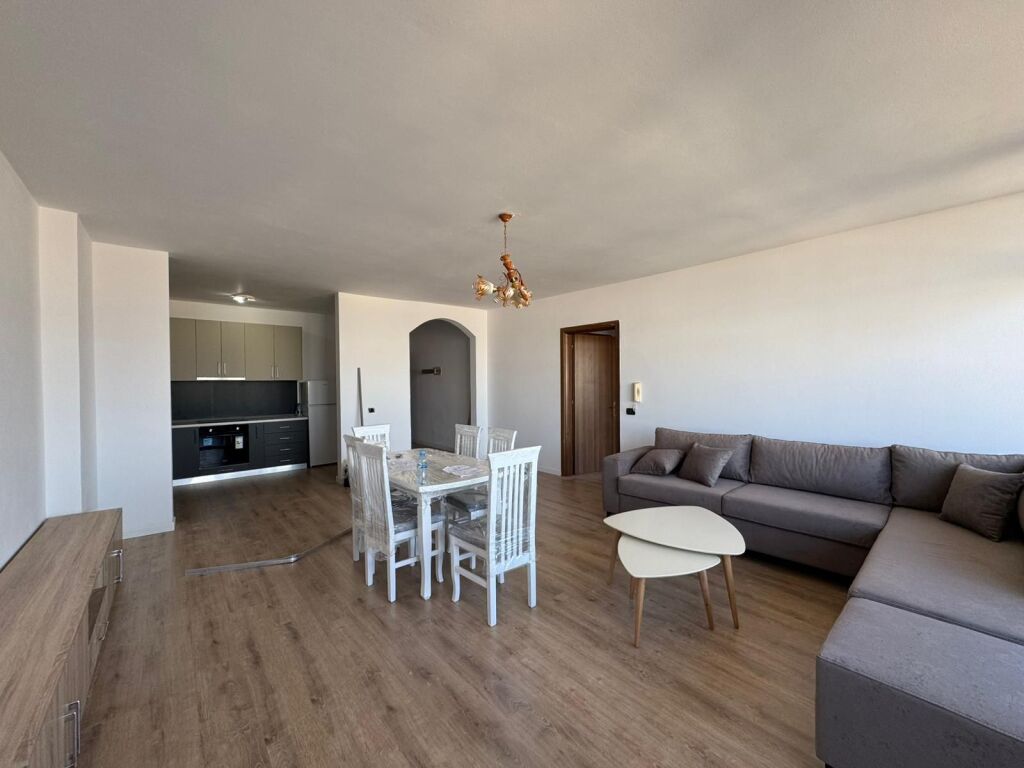 Apartment 2+1+2 for Rent – Kavaja Street, near Globe