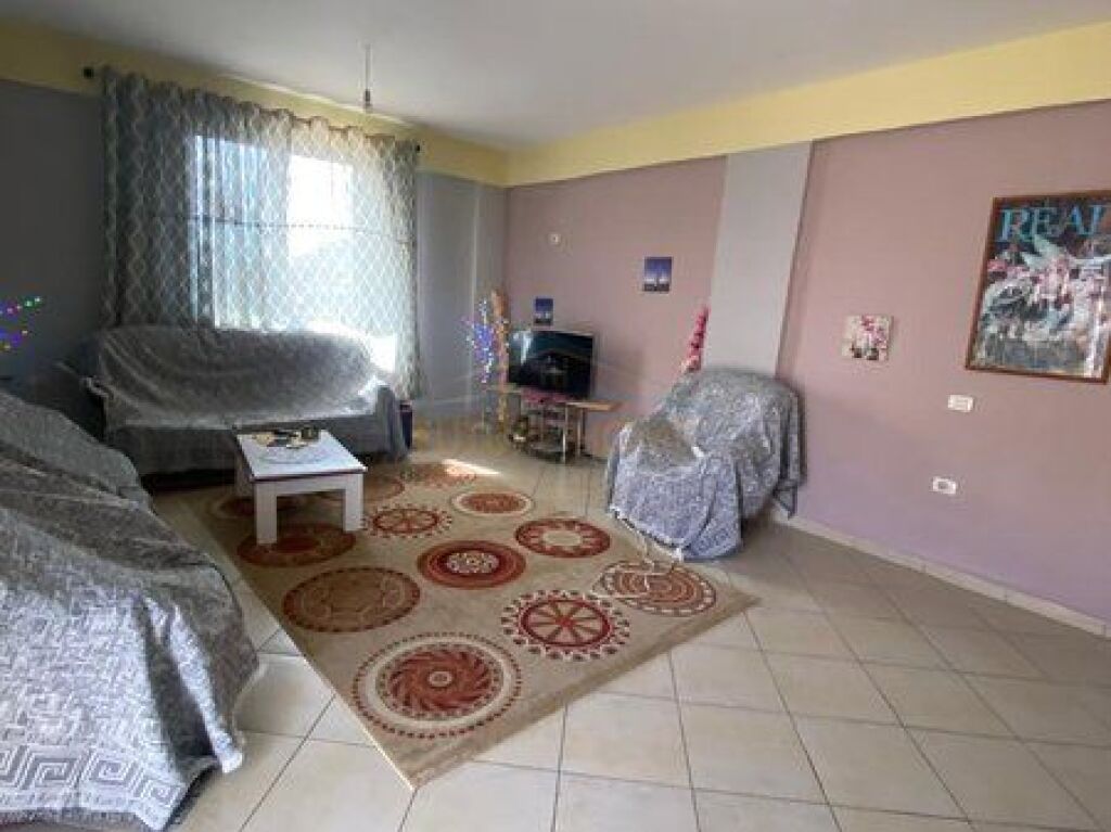 In vendita, Appartamento 3+1+2 vicino alla Chiesa Ortodossa, Vlore.
