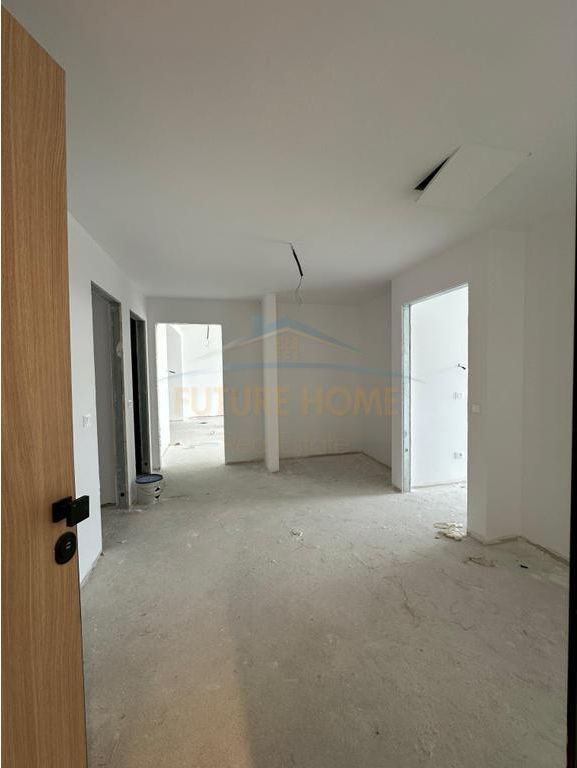 Qera, Apartament 3+1+2 (Për Zyra) , Stadiumi Air Albania, Tiranë