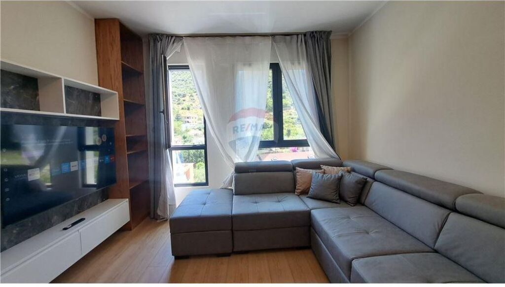 Apartment 2+1+2 for Sale, near Marine School, Vlore