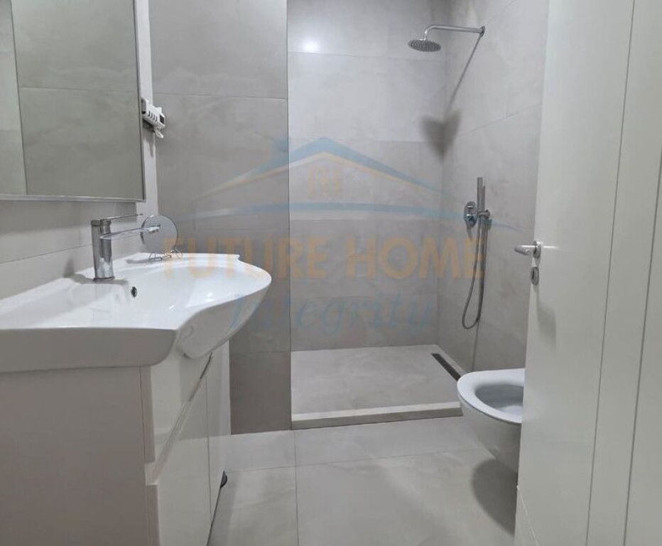 Rent, Apartment 2+1+2, Former Electric Market, Tirana.