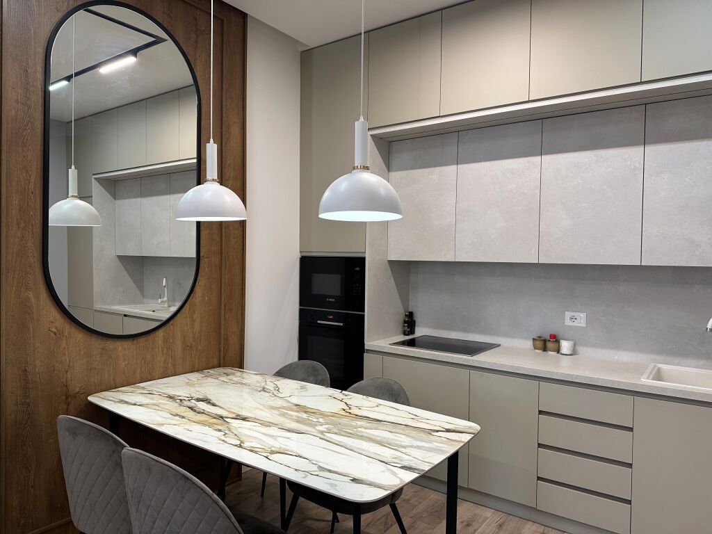 🏡 Appartamento moderno 1+1 in affitto a Square 21