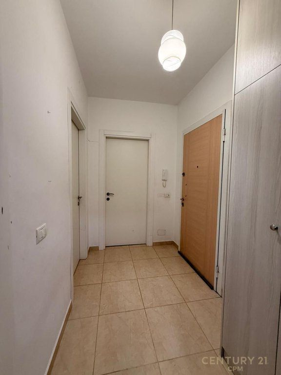 SHESIM APARTAMENT 2+1 PRANE KIKA 2 KOMUNA E PARISIT!