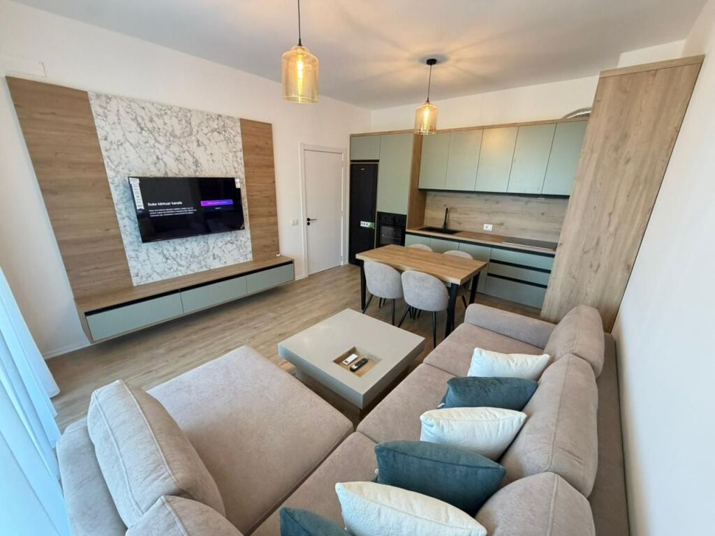🏢 Jepet me qira apartament 2+1 – Zona 5 Maji💰 Çmimi: 70000 lekë / muaj