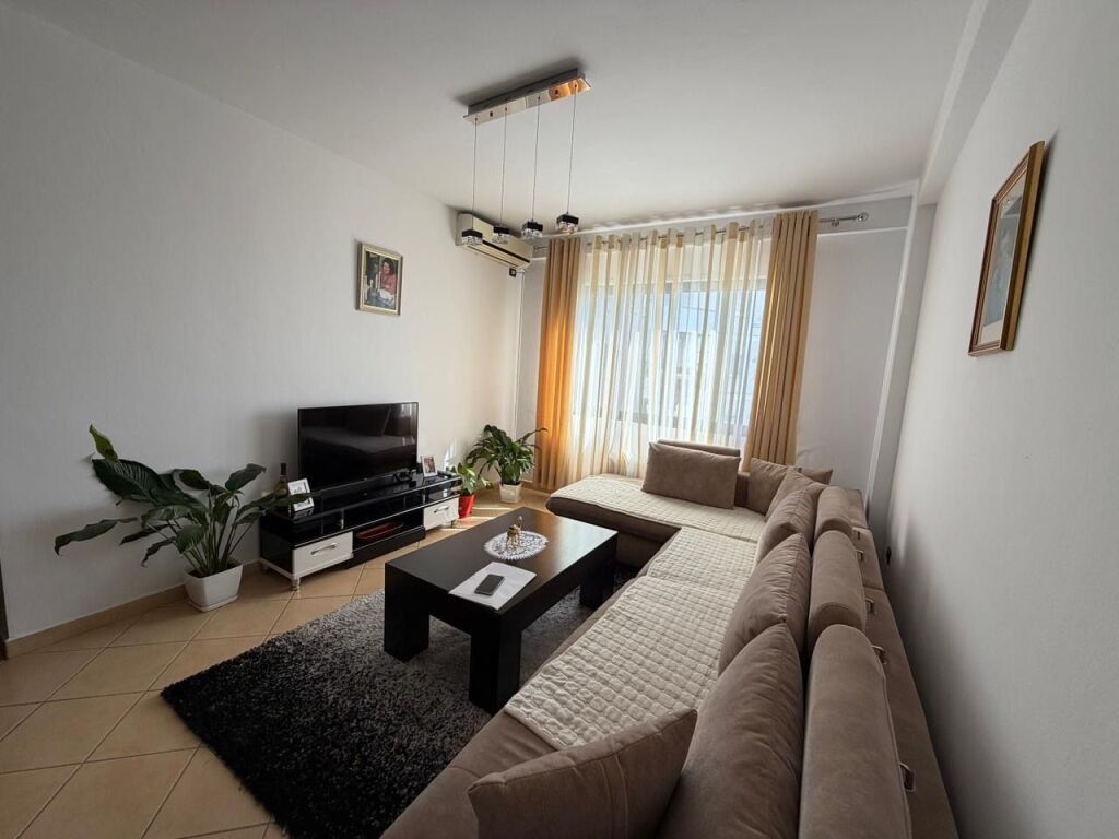 Apartament 2+1 per shitje Fresk !