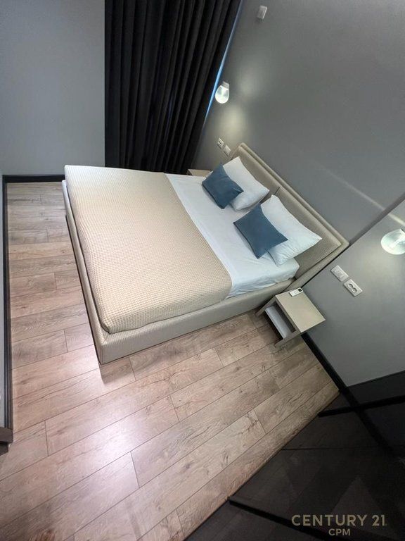 Apartment 2+1+parking space near the center, Barrikadave St.! 1,300 € /Month Total Area 75m2