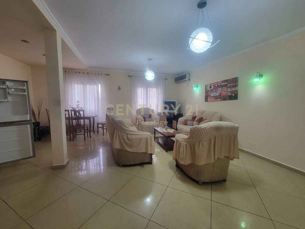 APARTAMENT 3+1+2 ME QIRA TEK PETRO NINI, TIRANE! 800 € /Muaj