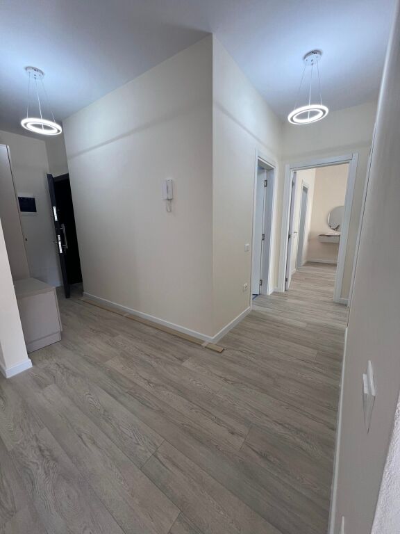 Apartament me qera